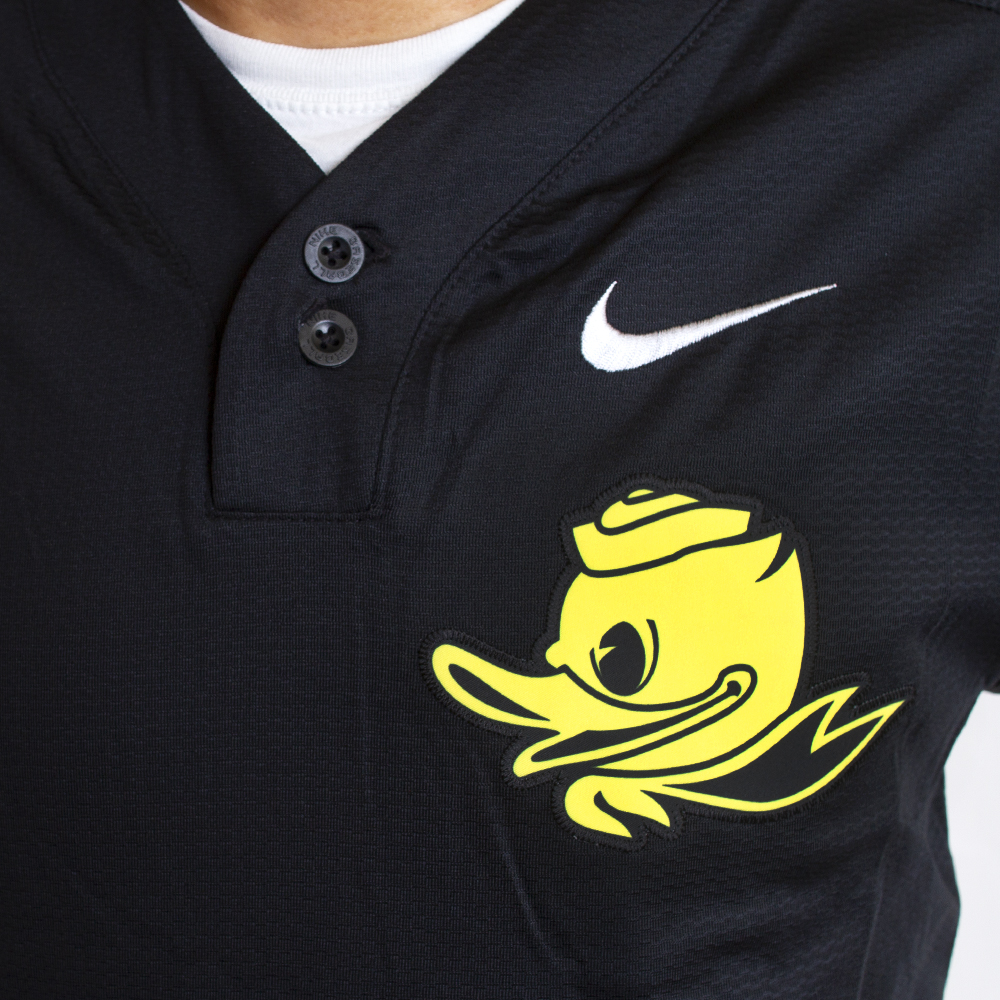 Nike Men's Oregon Ducks White Pinstripe Full Button Replica Baseball Jersey, XXL