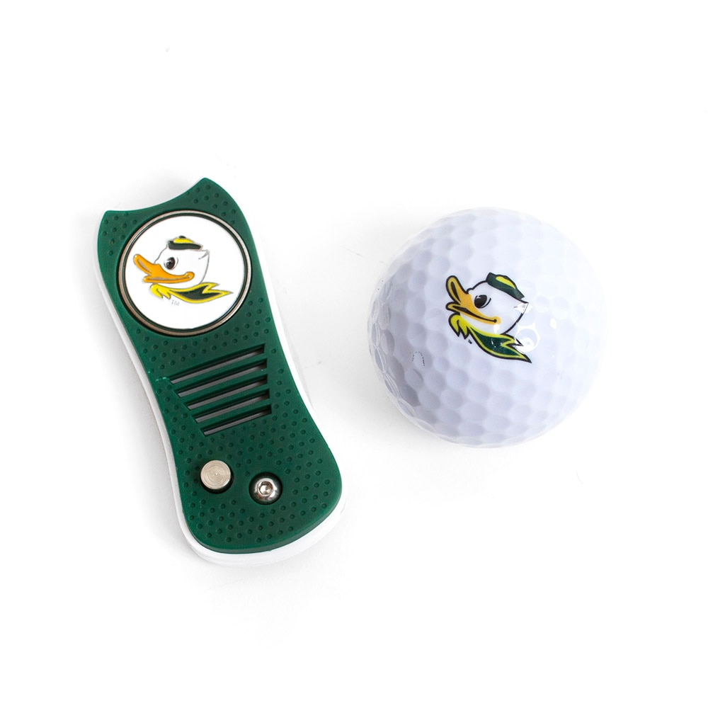 Team Golf Oregon Ducks Fighting Duck Gift Set (Towel, Balls, Tees)